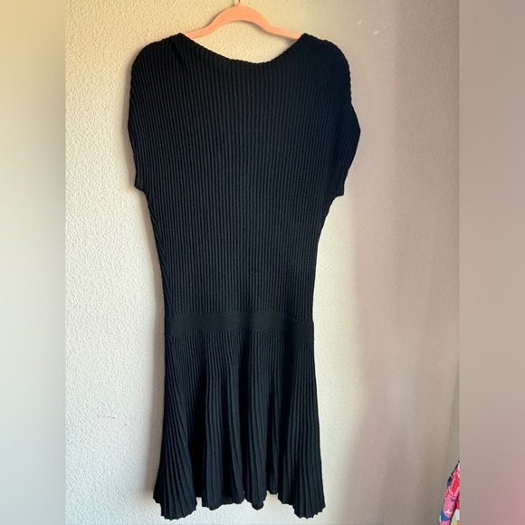 Maeve Anthropologie Ruth Black Ribbed Short Sleeve Fit & Flare Sweater Dress M - Picture 9 of 11